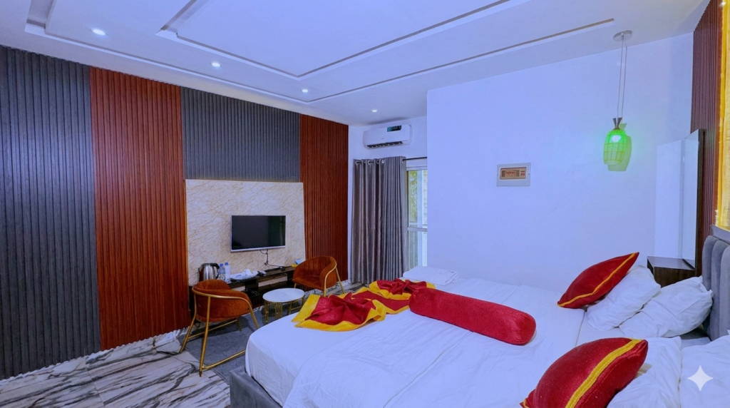 Standard room with double bed at Wilton Valley Hotel Asaba